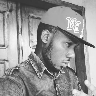 NkwenkamH's profile picture. un jeune étudiant camerounais qui est a la recherche d un emploi et d une jeune compagne pour relation sérieuse et sincère.je suis pas marier,cst pas dit k j ai