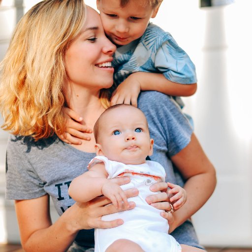 Blogger | Portrait Photographer | Crafter | Food Enthusiast | Proud Messy Haired Mom & Mrs. to my Golden Boys | Designer of I AM A TO-GO BOX