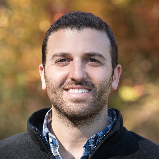 Clean-Tech Entrepreneur | 2016 Forbes 30 Under 30 | Chicago Booth Alum | Founder and CEO | @EnergyIntelInc - Generating electricity from the motion of vehicles.