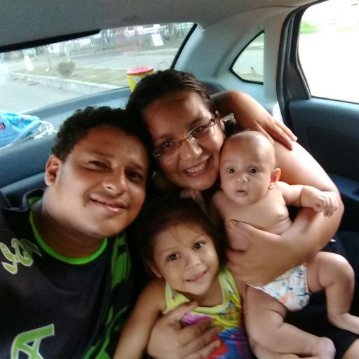 Itacyneves's profile picture. 