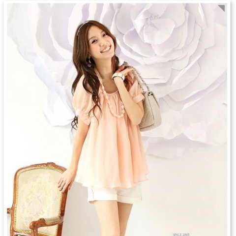 Yuna's Closet is an online clothing retailer providing you with the latest trends in Japanese and Korean fashion for an affordable price.