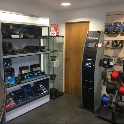 Experts in Car Audio, Security and Aftermarket Electronics based in High Wycombe | Unique Integrations - Tel: 01494 464670