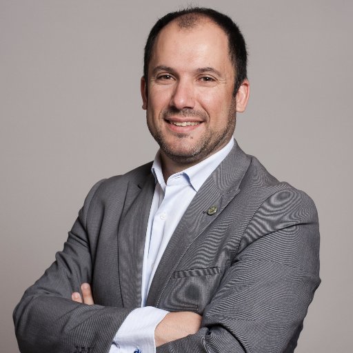 Padre ·Químico de la construcción ·Business Development ·Interior Finishing ·Flooring #Sika ·Marketing ·viajar ·deportes de montaña #endesarrolloconstante
