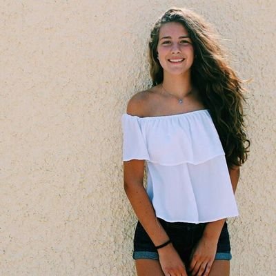 thesharedcloset's profile picture. 