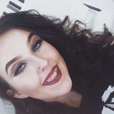 char_beatrice's profile picture. Instagram: charlotte_music_