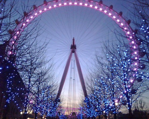 traceyzhen's profile picture. 