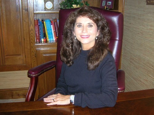 TameraSweeton's profile picture. As a therapist, I seek to create a safe, supportive environment and trusting relationship - elements necessary to support one's search for their authentic self.