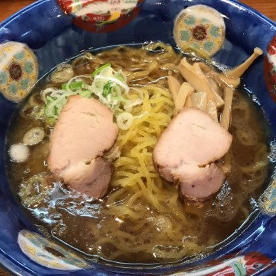 ラーメン大好き！ 全国行く先々でラーメン食べます。二郎系が大好き！無言フォローお許しくださいm(__)m ゴルフも大好き⛳️ https://t.co/eDldOjm9cs