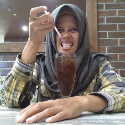 Kesenanagn bisa dicari dan di beli akan tetapi orang yang menyenangkan sulit dicari dan di temui
