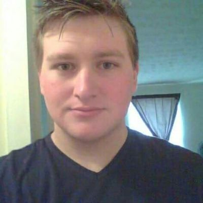 SmkngInADrkRoom's profile picture. horror movies and music. Very tech savvy. Gamer. Dreams of working with the CIA.