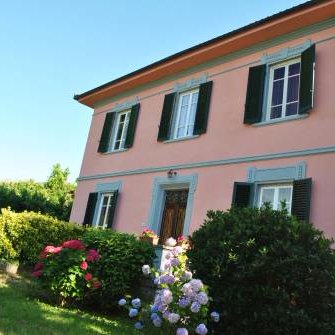 B&B Villa Sunrise opens in Lucca. Rich breakfast and best location for music events, private party and your Holiday in Tuscany.