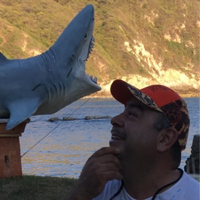 jcruvalcaba's profile picture. Por suerte estamos con vida.. y con dinero en la bolsa..hay q gastarlo en nosotros..al fin q la vida es corta..ahorita es cuando podemos... mañana q nos importa