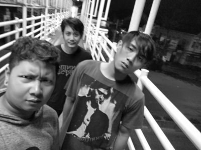 Poppunk from central Jakarta. We don't speak our minds, we spit it out! @tomweekend69 @rrooobyH @anggera13 I Contact us at : 0813 16712656