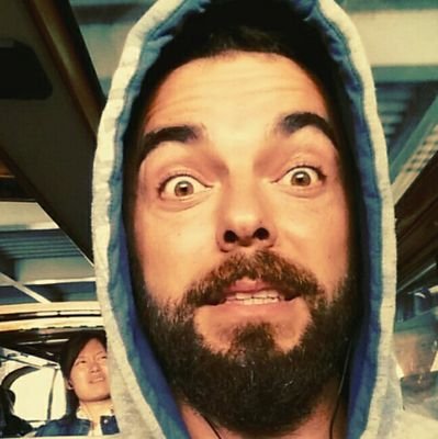 squirrelwithgun's profile picture. evli ❤️ ve besiktasli 🖤 bi cocuk :)