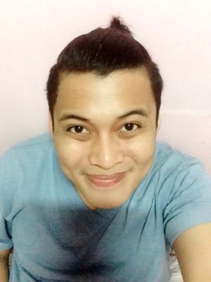 deenenriquez's profile picture. 