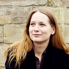 biankabensch's profile picture. Freie Journalistin | Autorin - Aktuelle Themen: #notjustsad | #SocialMedia | #Minimalismus | #Nachhaltigkeit | #AttachmentParenting