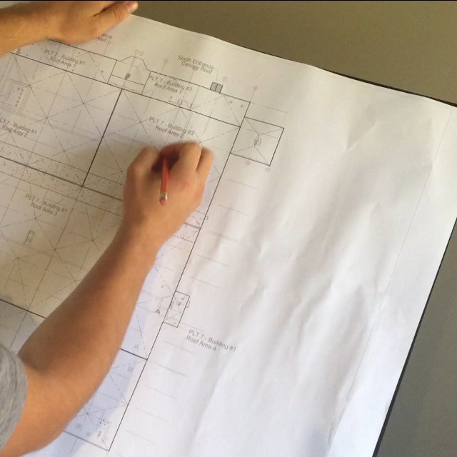 ArchDisplay is a portable blueprint board. It keeps blueprints in pristine condition and acts as a work surface on the go. No more fussing and crumpling!