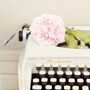 🌷Brand Developer 💲Entrepreneur 💻 writer