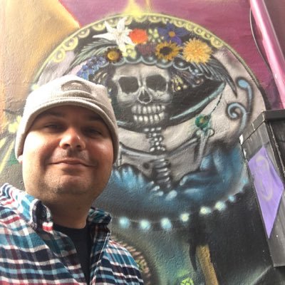SaaS sales tweet reader. Former basketball coach, scout, columnist and podcaster. Baseball enjoyer. Not that serious.