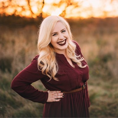 nicoleharnois's profile picture. family + childrens photographer in cedar falls, iowa.