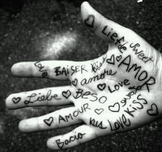 REvOLUTiON CD9 ♥ who says perfect beatiful