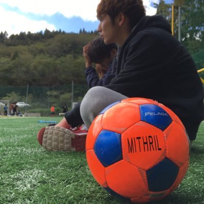 MITHRILfutsal's profile picture. ⚽️サッカー・フットサルサークルのMITHRILです⚽️ 新入生、男女プレーヤー、マネージャー大歓迎！未経験者も多数在籍！女子はほとんど初心者です☺️☆四大戦優勝🏅☆気になる方はリプ、DMください！練習試合募集中です！ 2019年 4大戦優勝🏆2021年裏4大戦優勝🏆 #春から成城 ＃春から成城大学