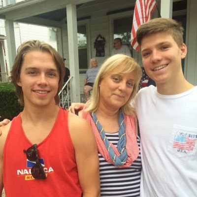 kris28163885's profile picture. 