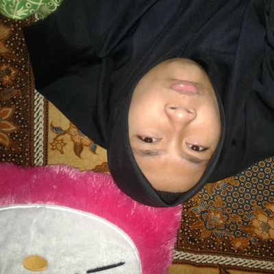 Penyuka Buku.📚 Pecinta Ilmu.🌏 Pencari Ilmu🎒. Siswi Madrasah Aliyah Malnu. 🏢 Ig : Malihatunnajiah .
📍+62 Indonesia
👤 PasNaLas