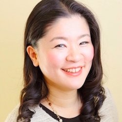 大阪の心理セラピストです。大阪市内で、辛い完璧主義・強くなければ生きていけない…そんな性格が生み出す生き辛さを、ビリーフチェンジセラピーを活用し、心理面からサポートして、穏やかな自分に還るお手伝いをしています。
LINEの登録はこちらからどうぞ→ https://t.co/3nAvTSys9h