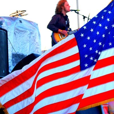 why_america_rox's profile picture. Just what the name says. Finding the positive in this country