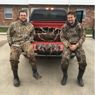 all I wanna do is hunt, fish, and drink beer 🇺🇸