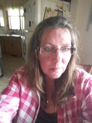 Conservative canadian(wexit supporting)mother,grandmother, animal lover, Trump supporter, 
Loves country living.
