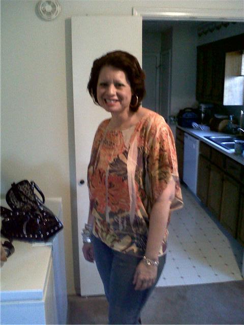 SuelynnShetter's profile picture. Loud, Bold, Brassy, Funny, CrazySexyCool, Fashionista,Shoe Whore,BrightShinyObjects,Mae West.