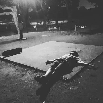 音楽やってます。ex…/the heights/厨二病/The Loser/イエロウと熱帯魚。その他サポートも、さすらいベース。漫画とお酒と電車と温泉が好きです。あとカレーとラーメン。もちろんうまい棒も!