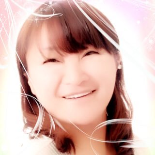 tarot_laila's profile picture. 鑑定歴12年 / 鑑定実績1万人以上/仕事・人間関係・恋愛の悩みを解決します/お値段可愛めでレイキマスター 講座も/タロット講座も開講中