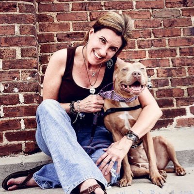 Personal assistant, petsitter, errand runner, gift wrapper, house sitter, cookie baker, holiday helper, singer, fine food lover, wine drinker. What don't I do?