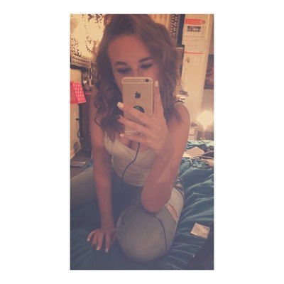 LaceyApplgate's profile picture. ℓнѕ // ѕєиισя //