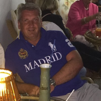 simjimhere's profile picture. 