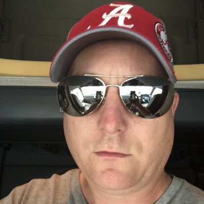 ronvalletta16's profile picture. 