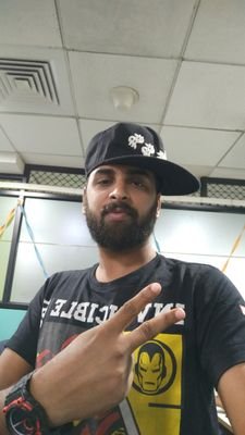 India, Manchester United forever. Formula 1. Roger federer, likes funny n cool stuffs,LOTR,Pinkfloyd,sherlock. And if you want to know more jus follow me