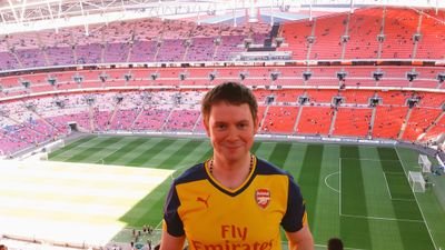 Lifelong Arsenal fan; STH. Also 💛 #CamUTD & semi-colons. Tweet (often in rage/despair) about politics, US sports (Cleveland), autism, travel & other stuff.