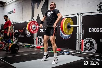 YellowElvis's profile picture. Vader van 2 kids, getrouwd, happy, vissen, OCR, survivalrunning, CrossFit, muziek, management, transport & logistiek, supply chain, fashion logistics