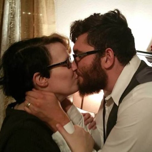 Wife to a wonderful musician man. Mother of a wild boy and sweet little girl. I love photography, writing and posting my thoughts on reality tv.