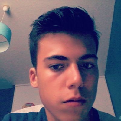 Thomas , 15 ans jeune youtubeur passionner de vidéos . Facebook : https://t.co/QboRASu73c Insta : thomas thomma