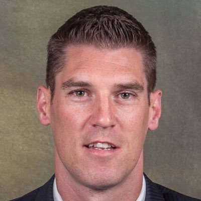 Passionate about helping young people actualize their maximum potential 📈and develop as Leaders | Assoc. HC for MBB @ Delaware | Mental Vitamins 📖 ↘️↘️