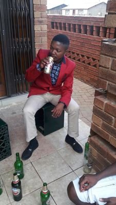 MphakaLsg's profile picture. Radio & TV Music Football News