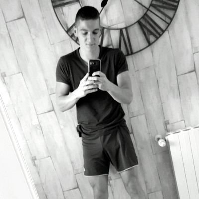 Dyl54120's profile picture. Un seul objectif, seulement un ! 🚒