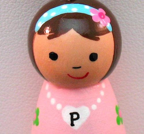 littlepinkposie's profile picture. SAHM to little ones and founder of little pink posies, creating custom jewelry and accessories for girls.  :)