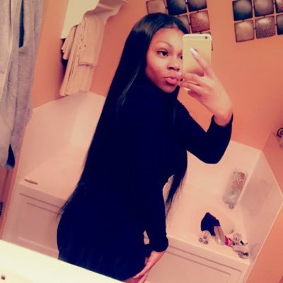 #Bossedup! Only IG: BossMolly_ Snapchat:Official_Molly Bookings Email: MollyMoney81@gmail.com