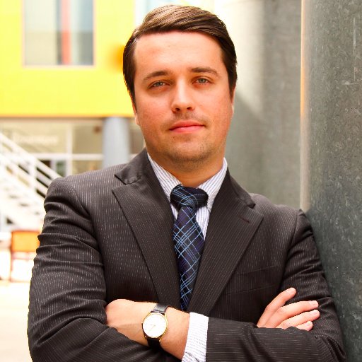 thelandofhirsh's profile picture. Attorney in California. Passionate about good tacos.